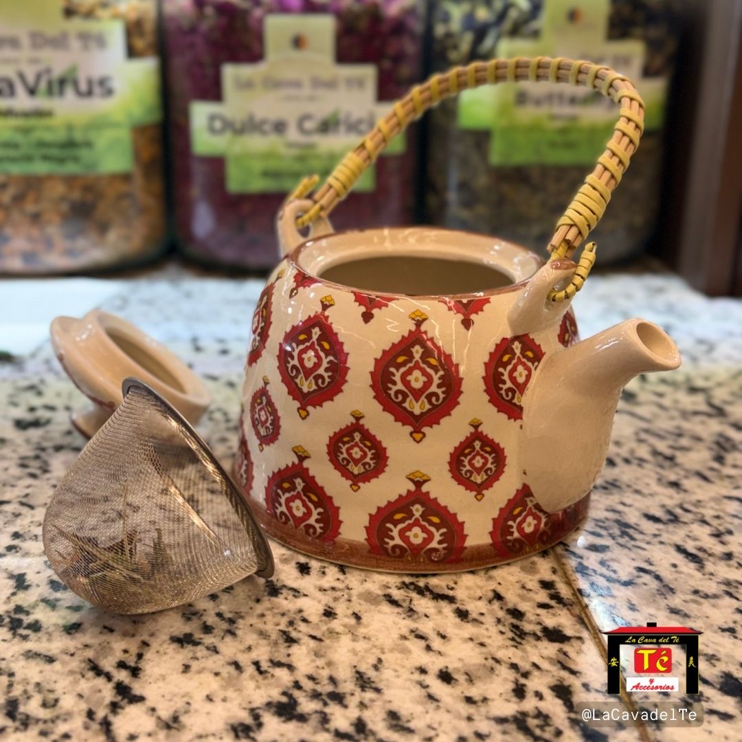 Tetera de cerámica con infusor y manija de bambú