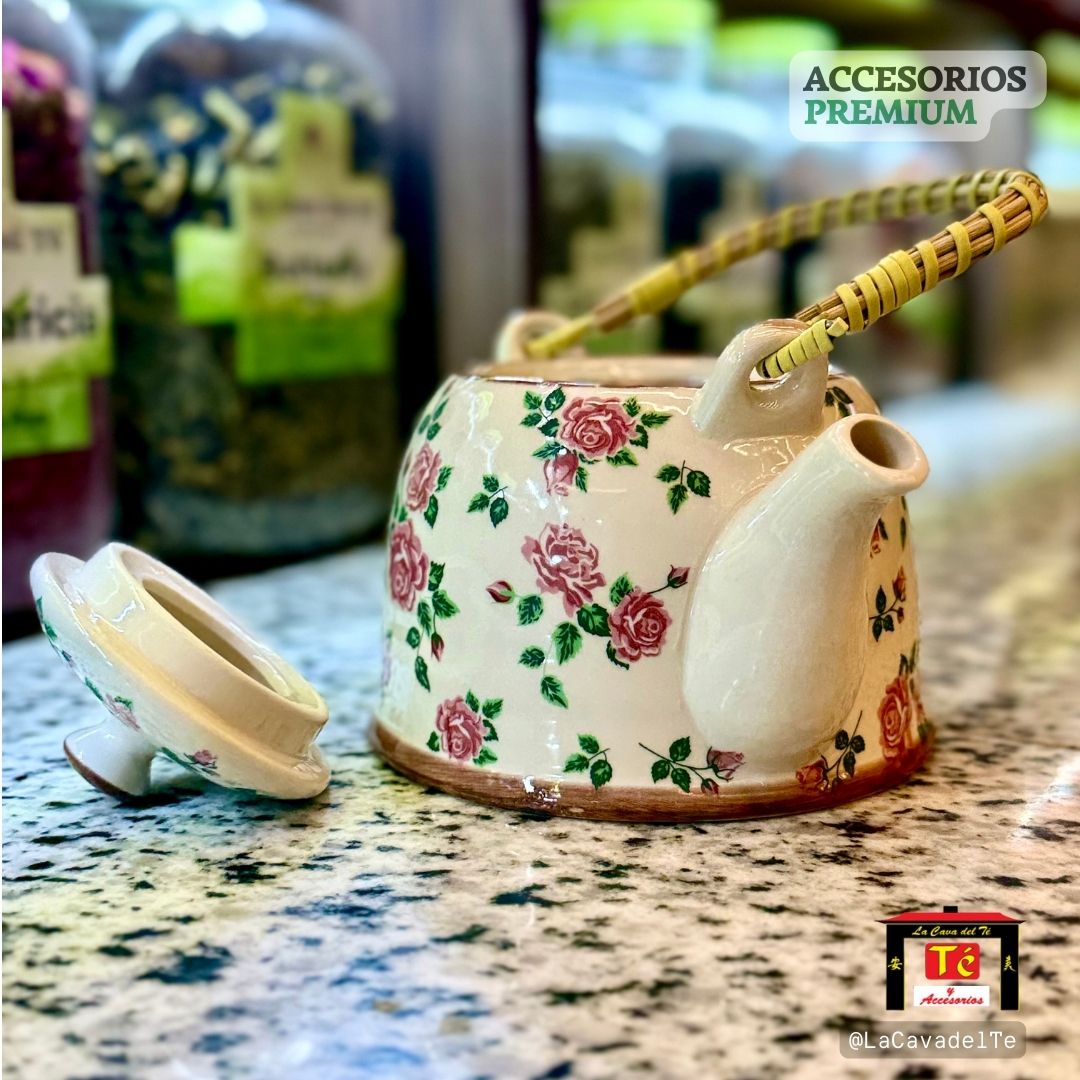 Tetera de Cerámica con Infusor – Diseño Rosas